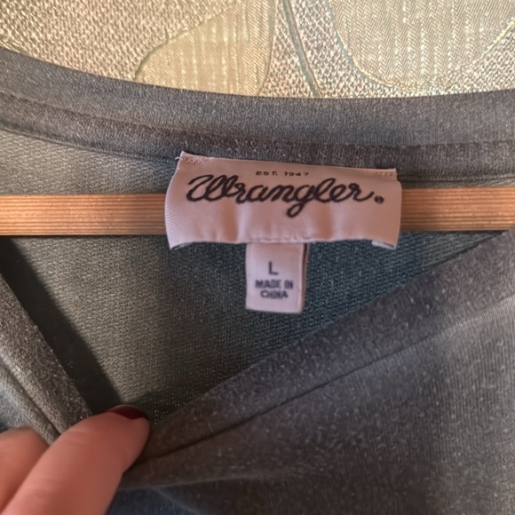 Wrangler lace sleeve top - Picture 3 of 3